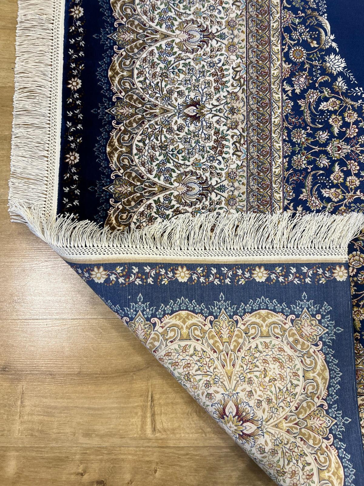 7x10 ft Blue Silk Rug, Classic Medallion Design, Luxury Turkish Style