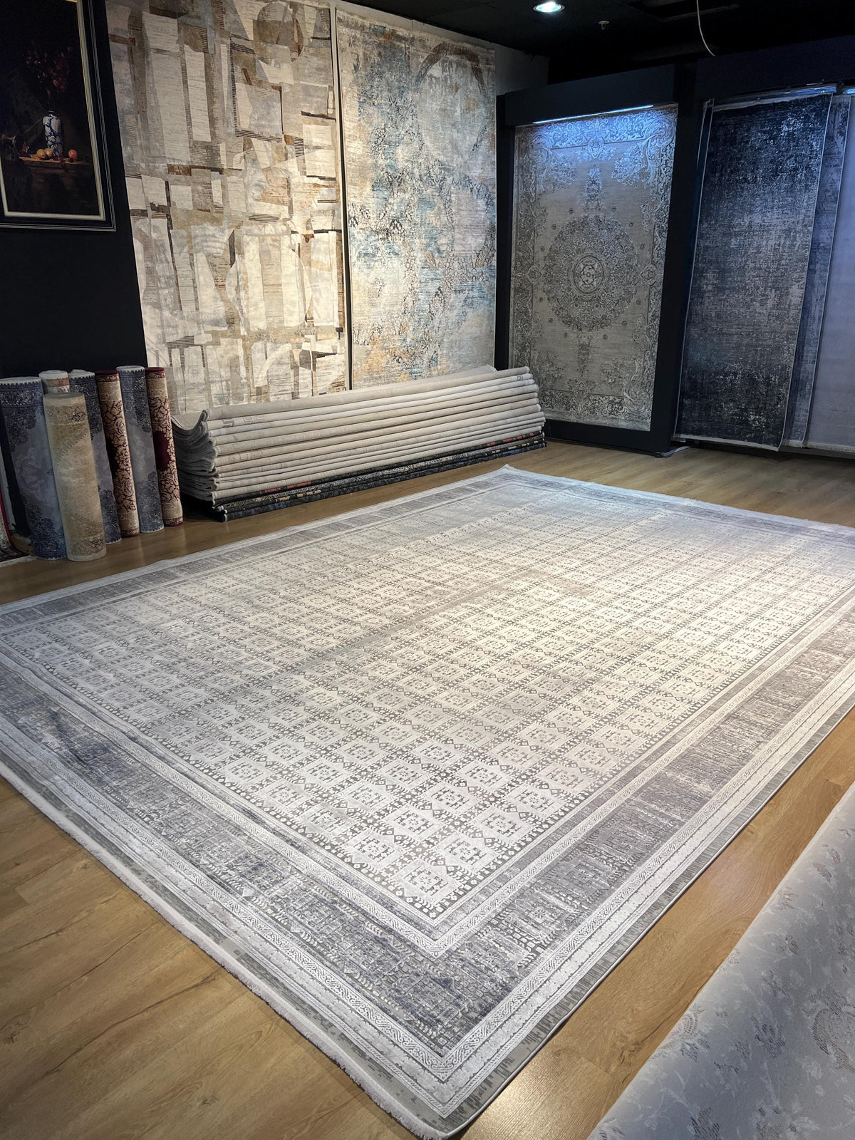 10x13 ft Gray Traditional Ethnic Geometric Bamboo Rug with Border