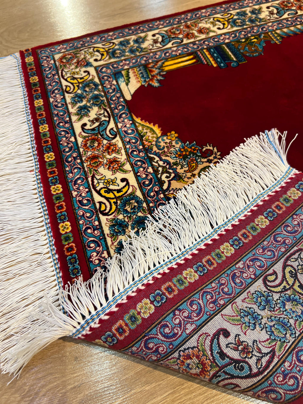 Red Modal Silk Prayer Rug, Luxury Muslim Gift Prayer Mat