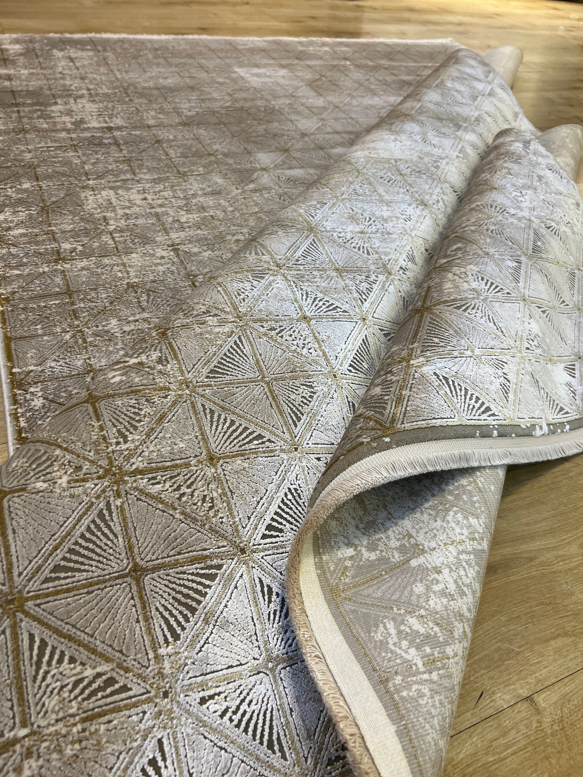 5x8 ft Gold Beige Geometric Modern Bamboo Area Rug