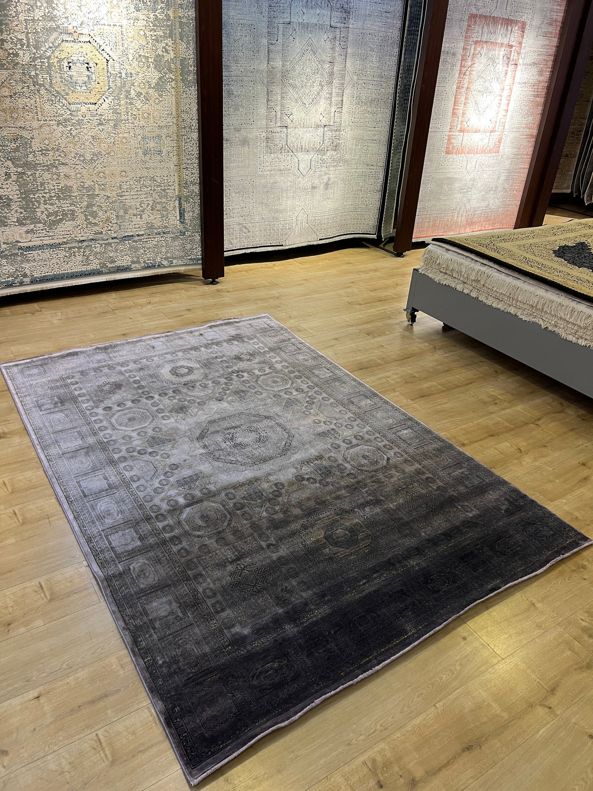 5x8 Ft Ethnic Geometric Medallion Gray Bamboo Area Rug