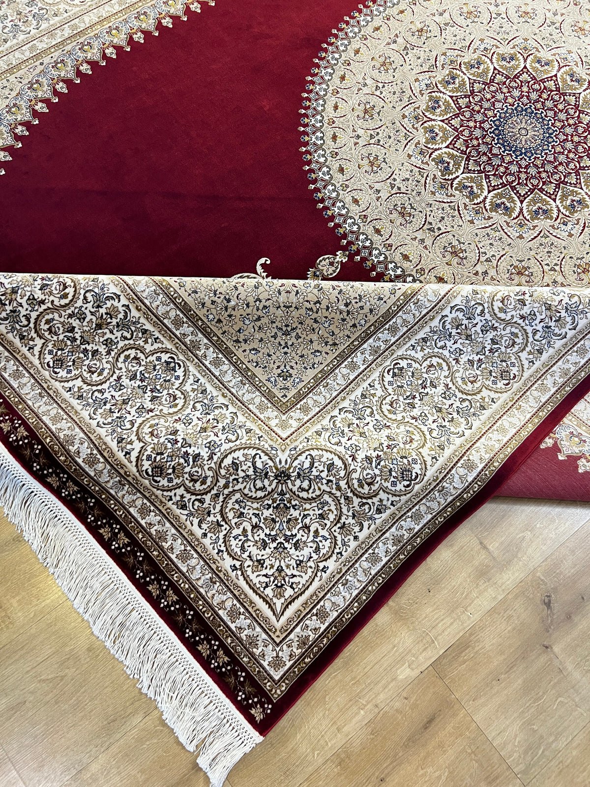 7x10 ft Silk Rug, Red Ground Gold Medallion Classic Design Silk Carpet
