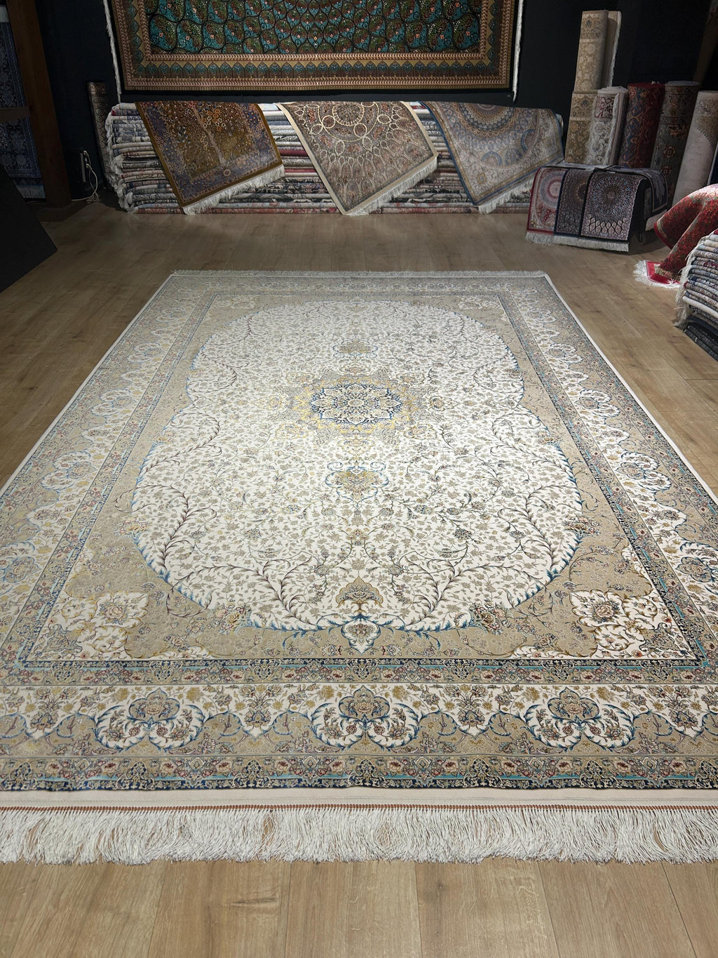 Ivort Silk Rug, Blue Beige Medallion Classic Luxury Turkish Carpet