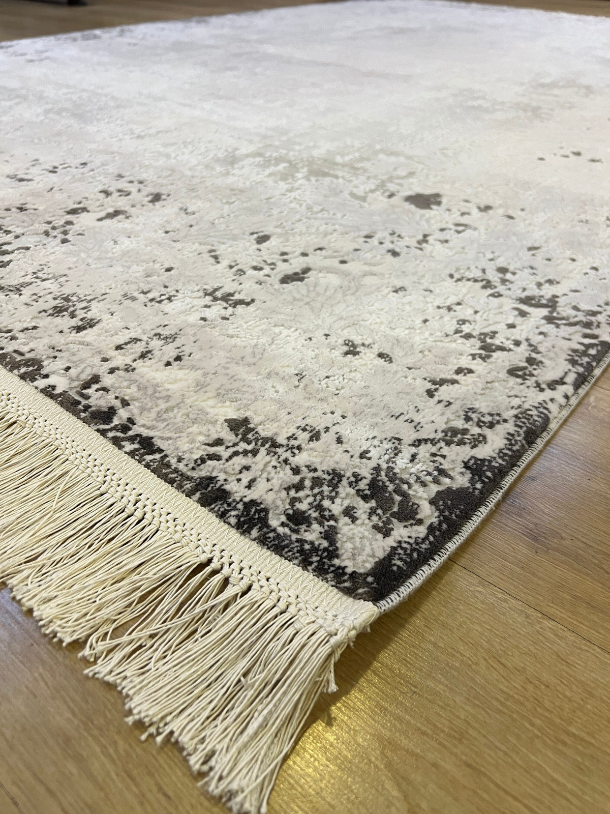Gray & Black Bamboo Rug, Palace Style (5x8 ft)