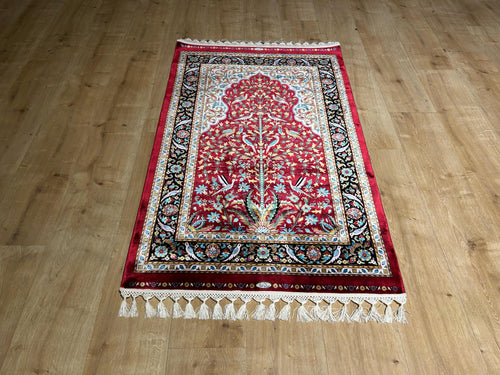 2.62x4.10 ft Red Silk Prayer Rug With Black Border, Floral and Bird Design Mat