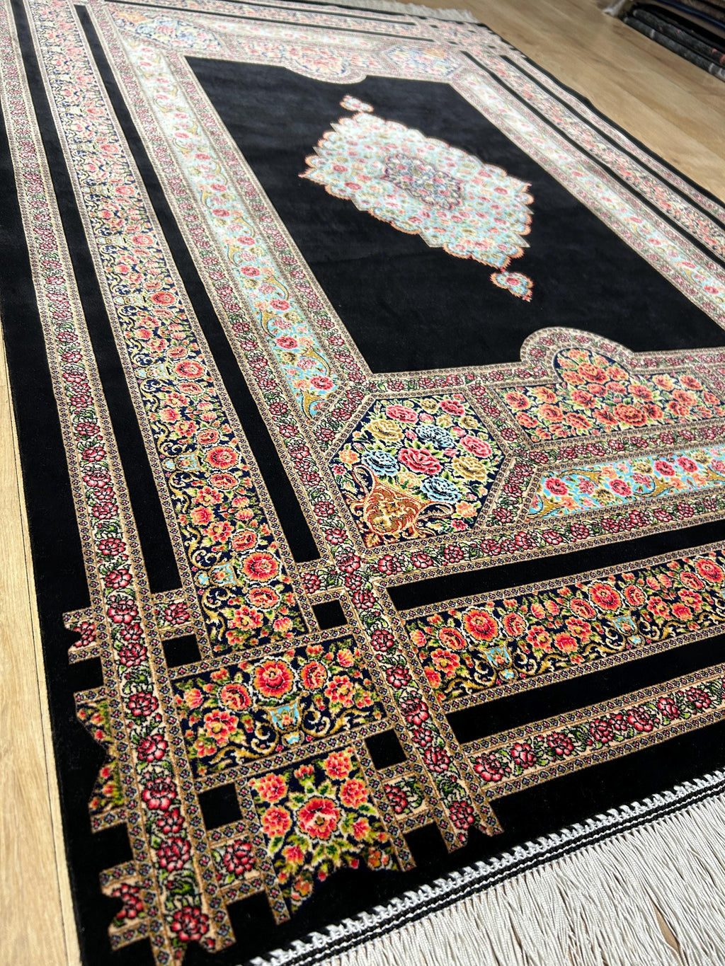 Black Silk Rug, Floral Medallion and Border Design Classic Luxury Silk Carpet