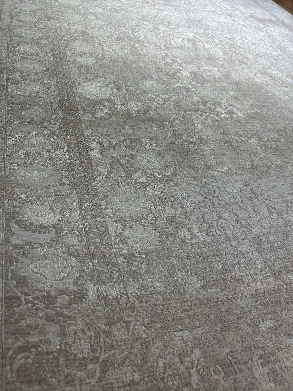 Beige Cream Floral Bamboo Rug with Traditional Modern Distressed Floral Patterns
