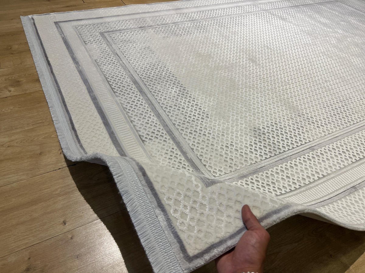 5x8 ft Gray Bamboo Rug, Minimalist Frame Design, Modern Style