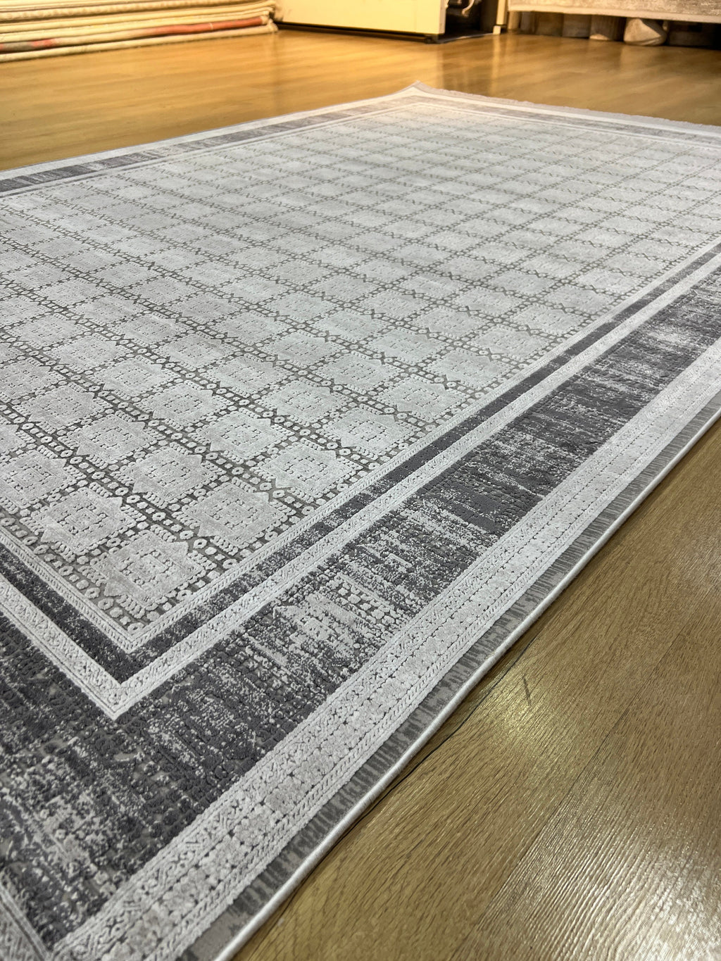 5x8 ft Traditional Ethnic Geometric Bamboo Rug with Border