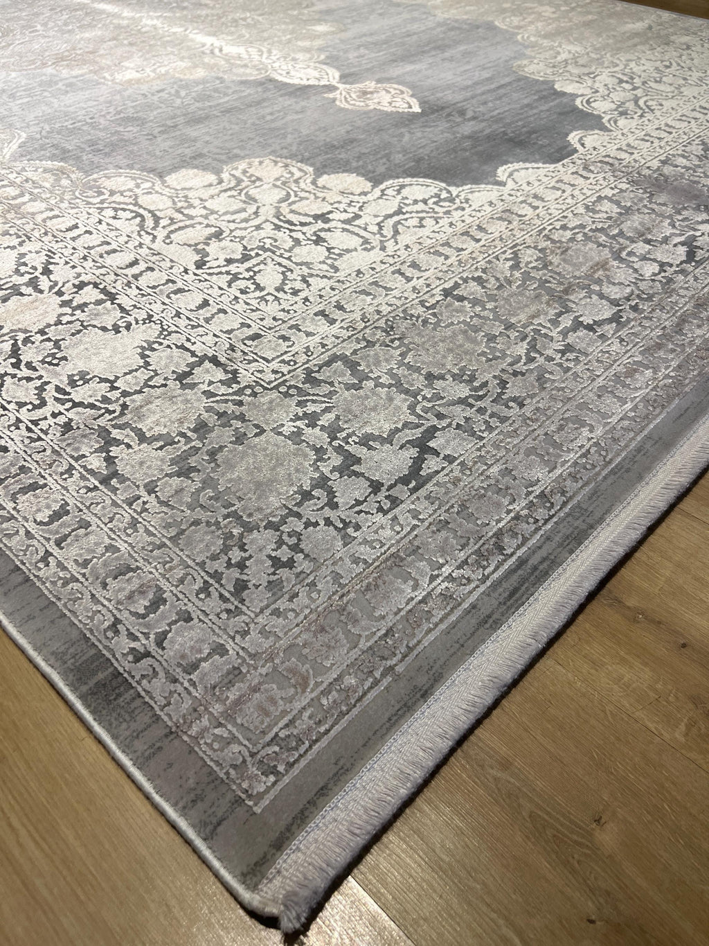 7x10 ft Gray Bamboo Rug with Beige Medallion and Border, Classic Natural Style