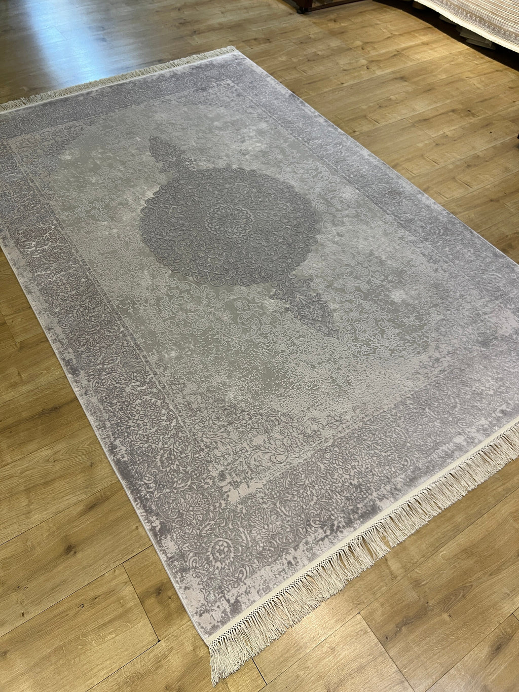 5x8 ft Cream Grey Bamboo Rug, Soft Medallion Design, Luxury Style