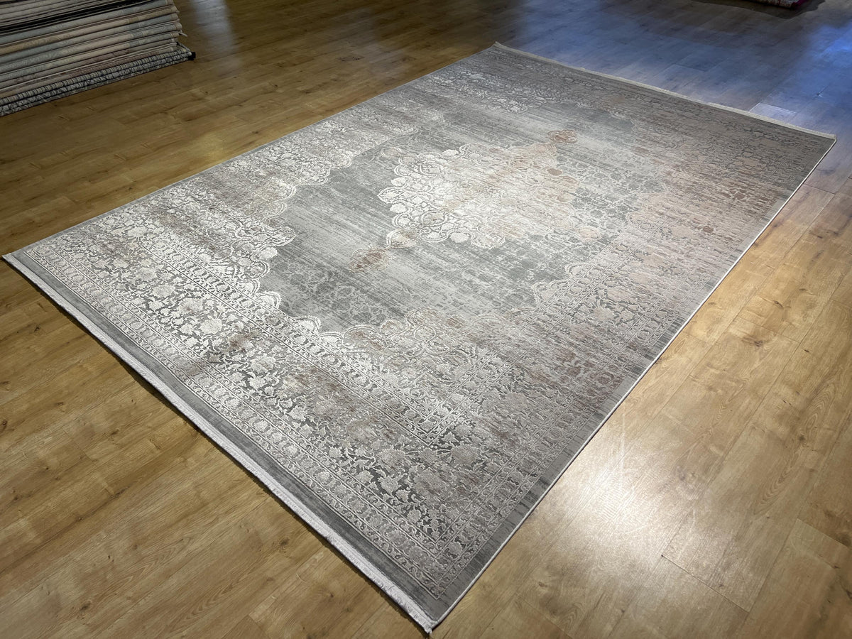 7x10 ft Gray Bamboo Rug with Beige Medallion and Border, Classic Natural Style