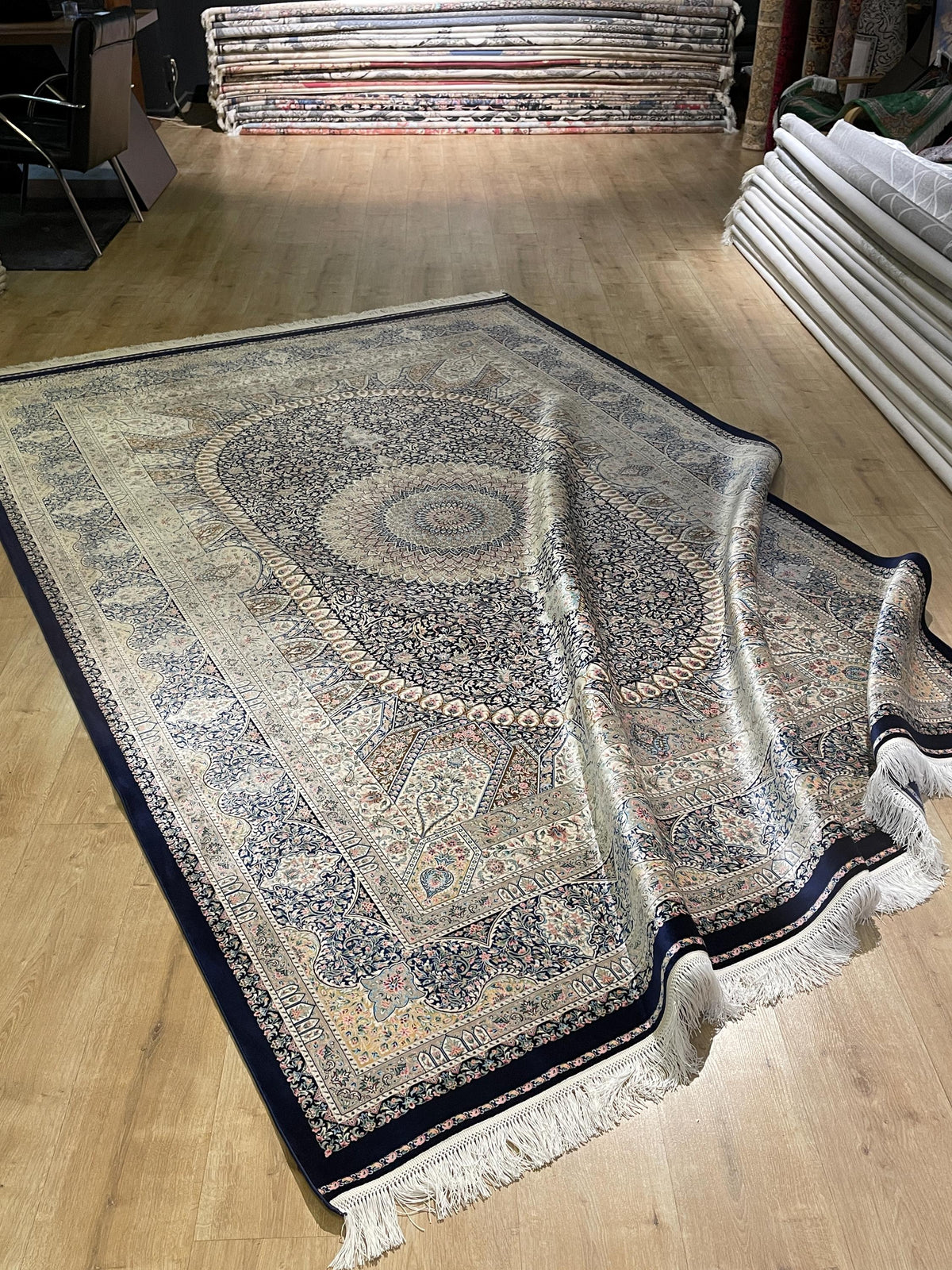 7x10 Ft Dark Blue Silk Rug, Luxury Medallion Design, Traditional Pattern