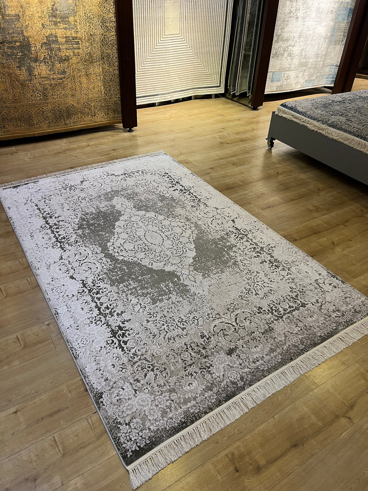 Gray Bamboo Rug, Turkish Medallion Design Carpet, Home Decor (5x8 ft)