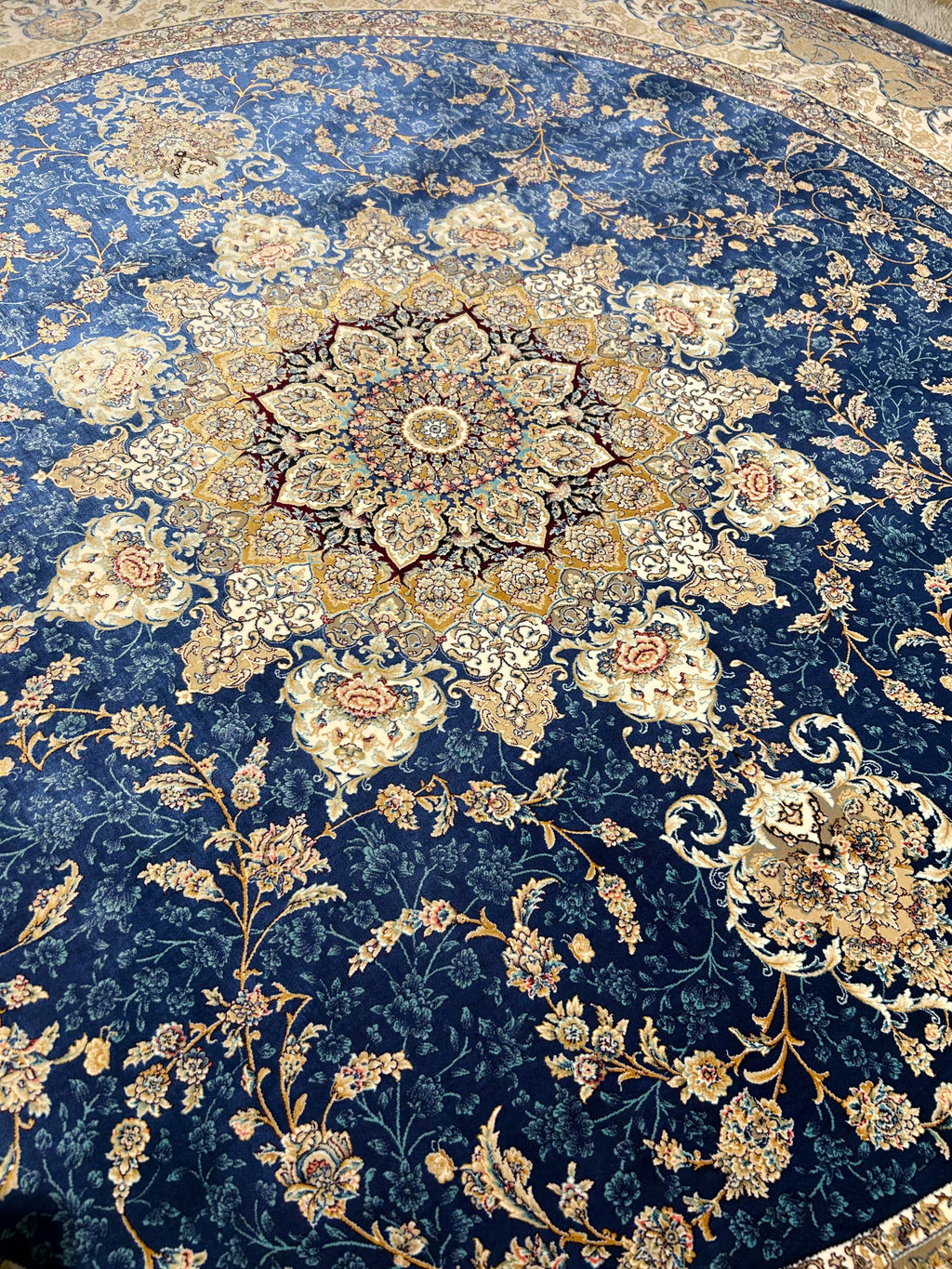7x7 Ft Round Blue Beige Silk Rug, Classic Medallion Design Carpet