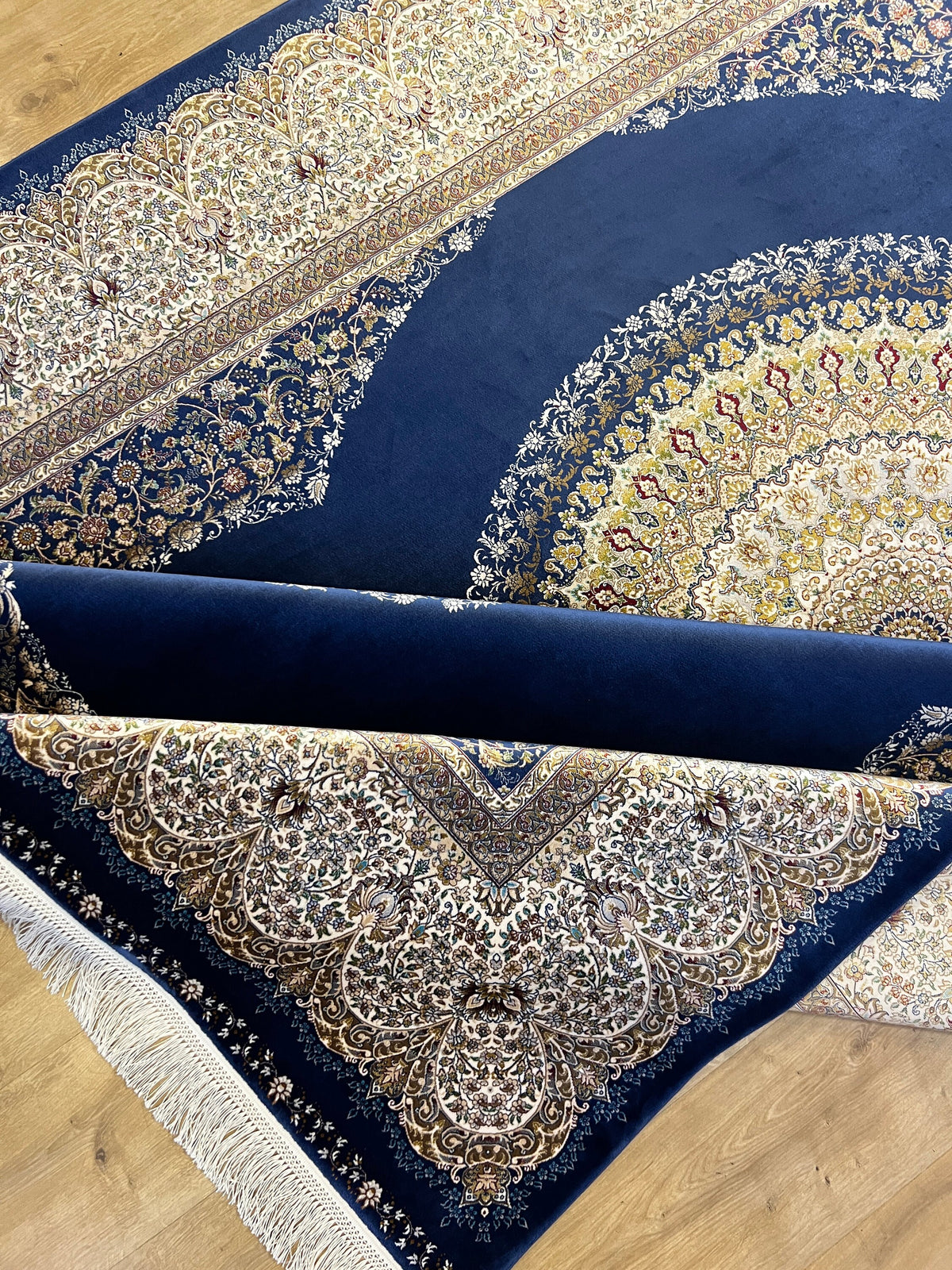 7x10 ft Blue Silk Rug, Classic Medallion Design, Luxury Turkish Style