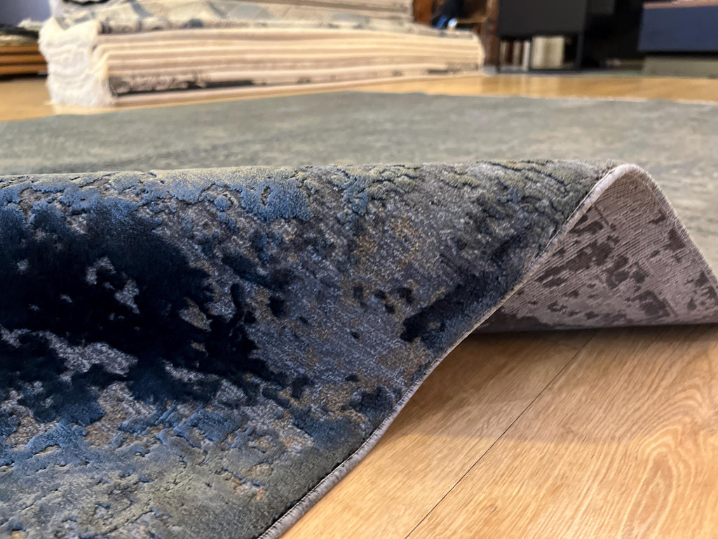 Dark Gray Bamboo Rug with Antique Distressed Design