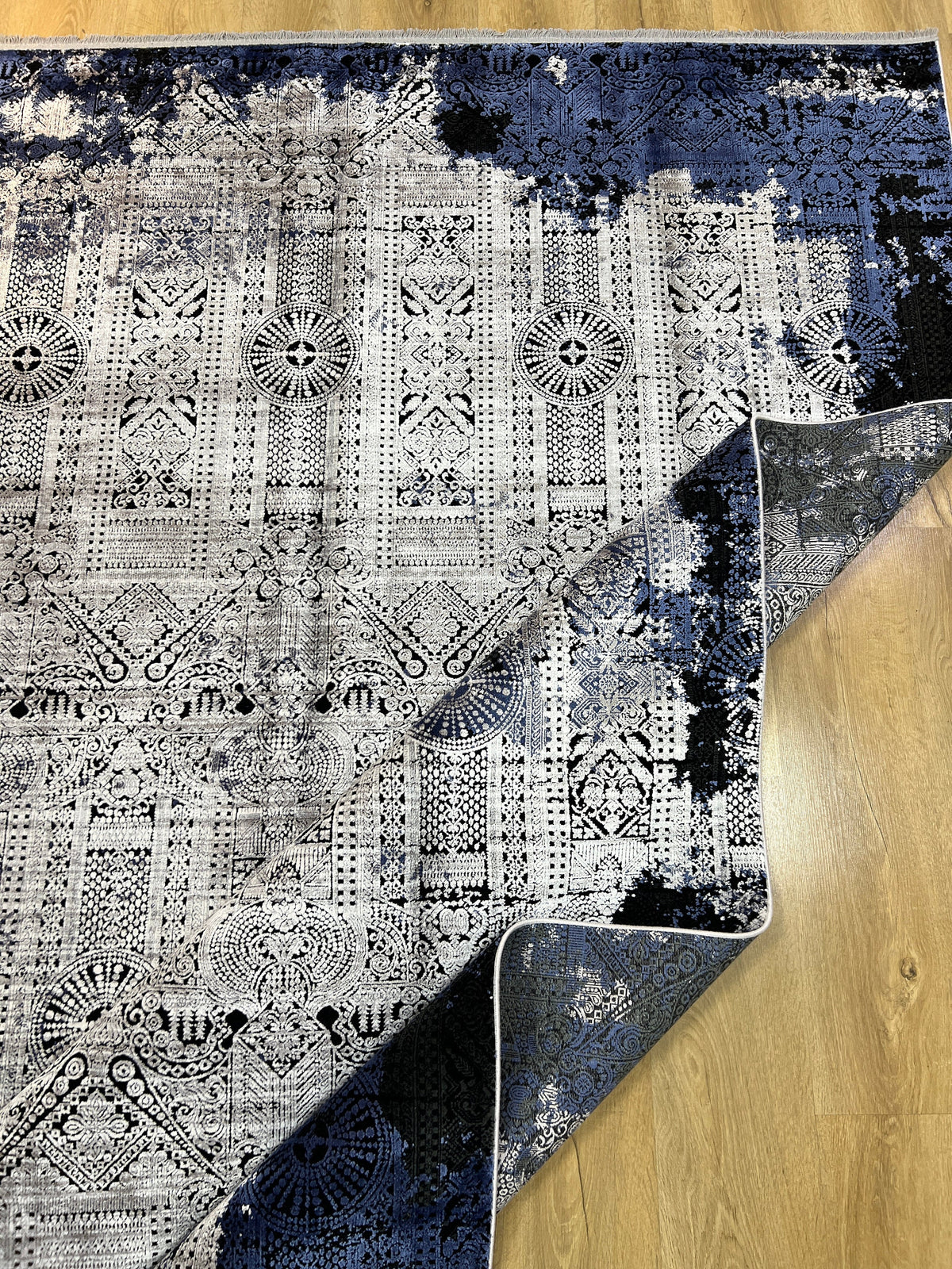 7x10 Ft Blue Gray Traditional Ethnic Pattern Distressed Bamboo Rug
