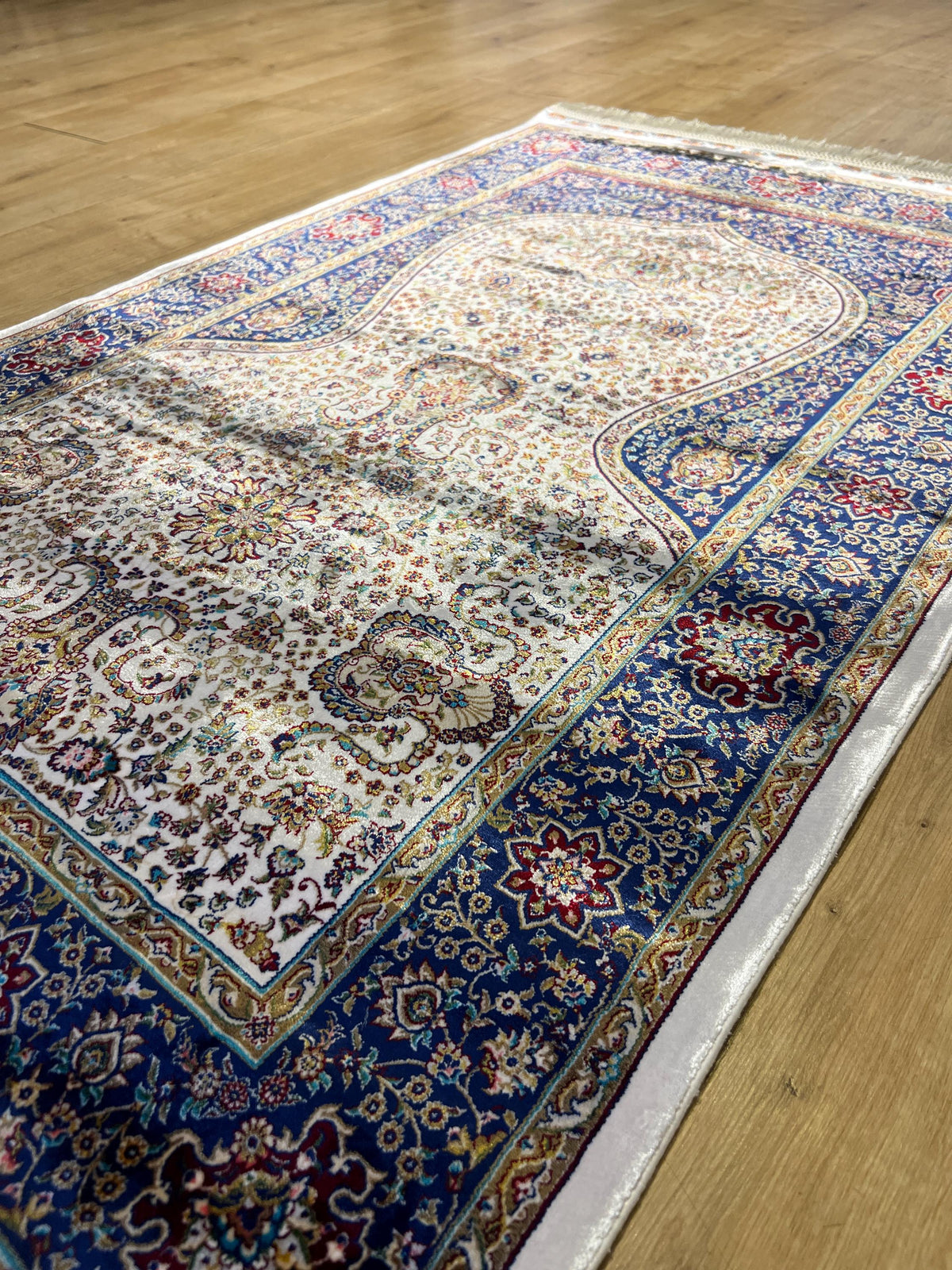 2.62x4.10 ft Ivory Silk Prayer Rug with Navy Border, Floral Design