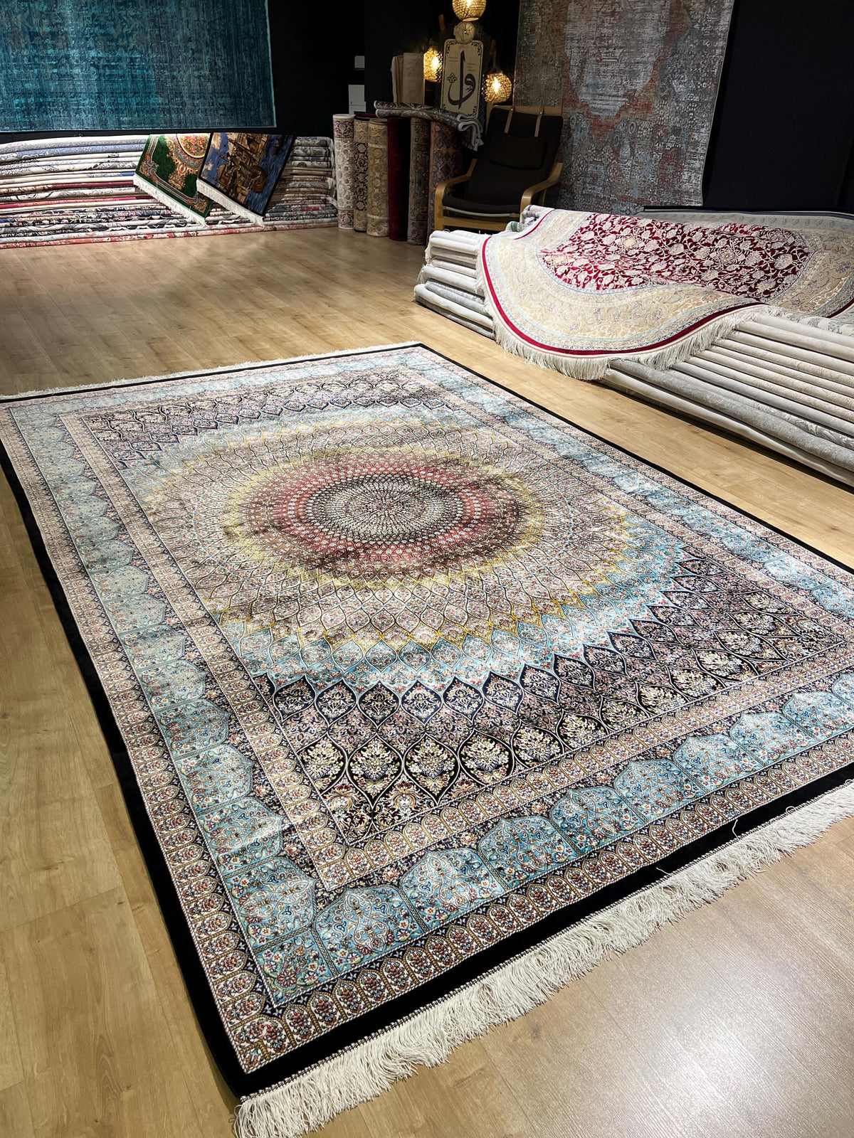 7x10 Ft Blue Silk Rug, Classic Medallion Design, Traditional Pattern