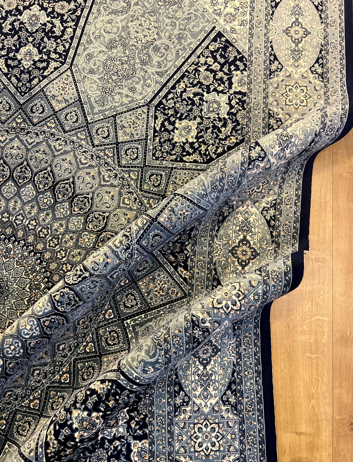 5x8 Silk Rug, Navy Blue White Medallion, Classic Turkish Style, Luxury Carpet