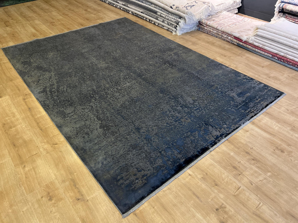 7x10 ft Dark Gray Bamboo Rug with Antique Distressed Design