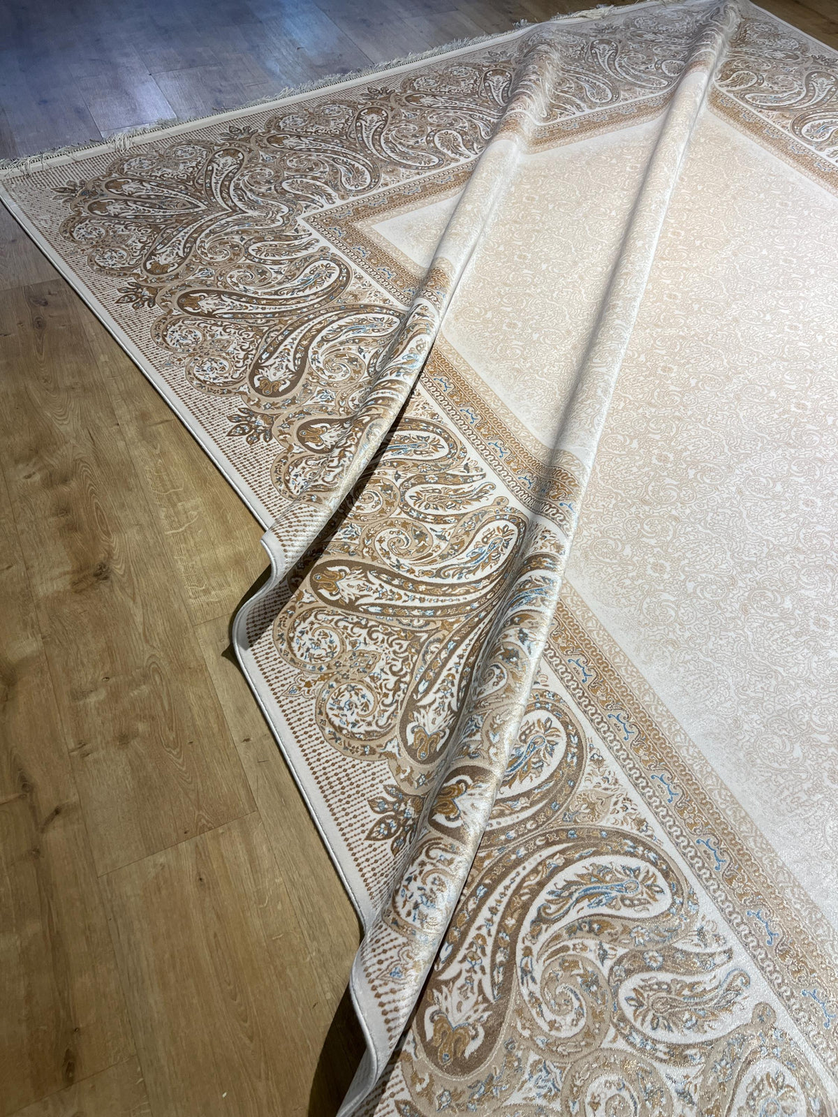 Cream Gold Silk Carpet, 8x11 ft, Luxury Silk Rug, Home Decor