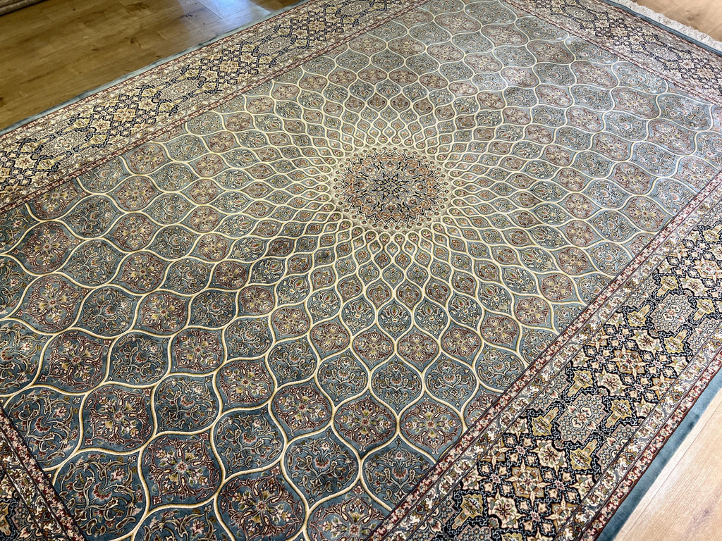 7x10 Ft Blue Silk Rug, Classic Medallion Design, Traditional Pattern