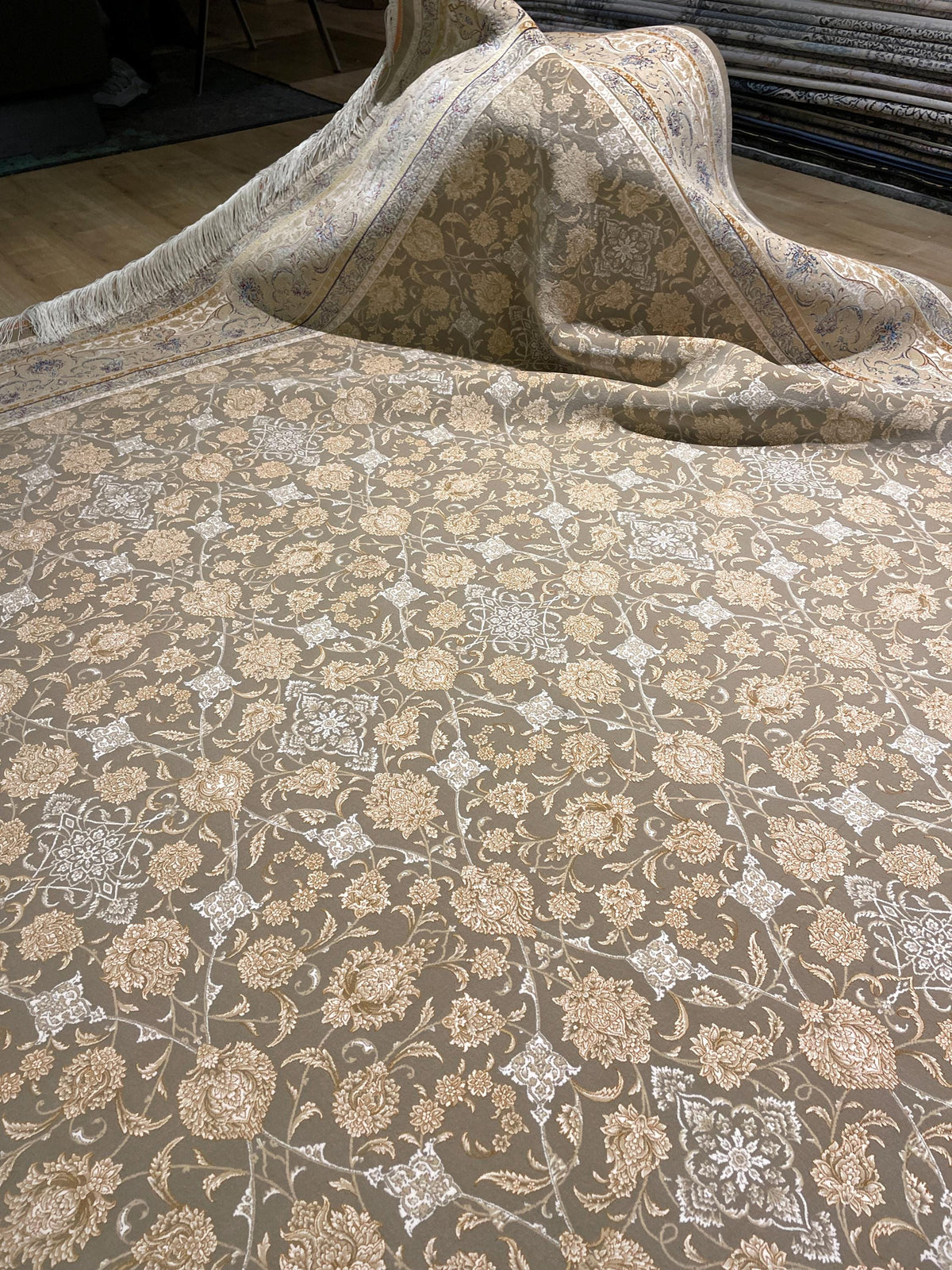 Beige Silk Rug, Cream Floral Design With Elegant Border, Luxury Area Rug