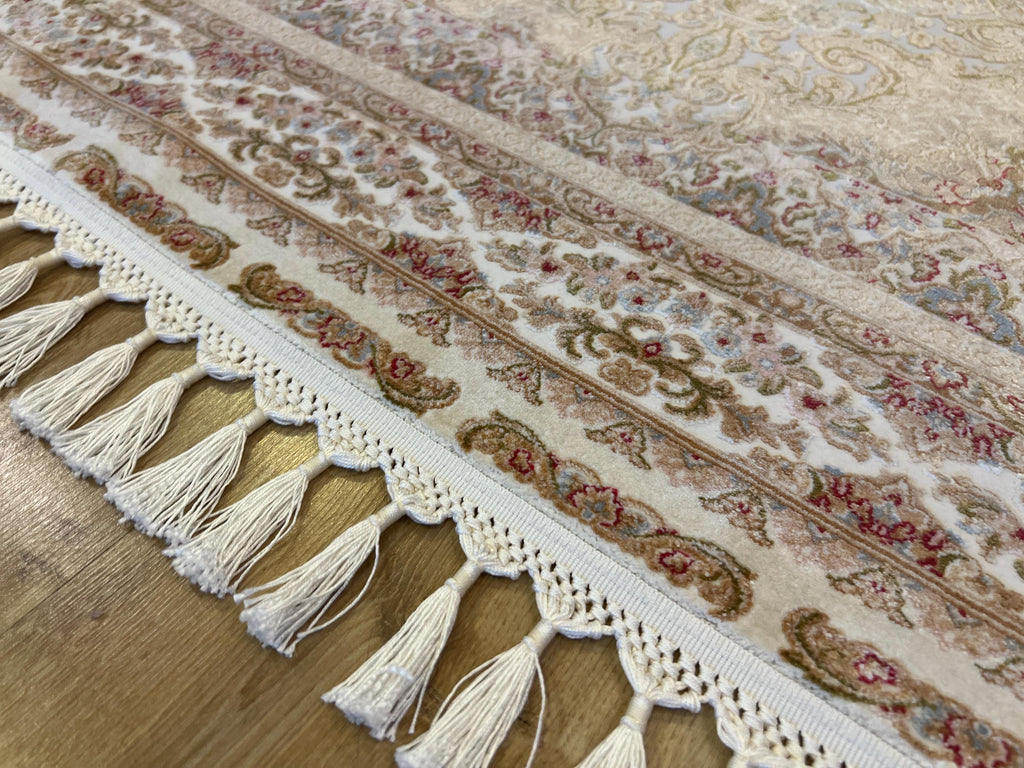 Cream Silk Bamboo Rug with Gold Medallion, 3x5 ft, Classic Luxury Small Rug