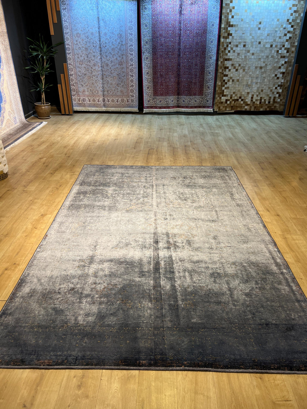 7x10 ft Gold Gray and Smoky Colors Bamboo Modern Carpet, Antique Distressing Pattern