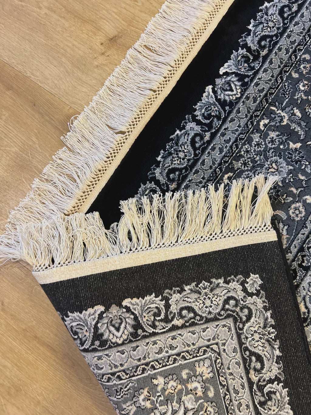 5x8 ft Black Silk Rug, Gray Medallion, Classic Turkish Style, Luxury Carpet