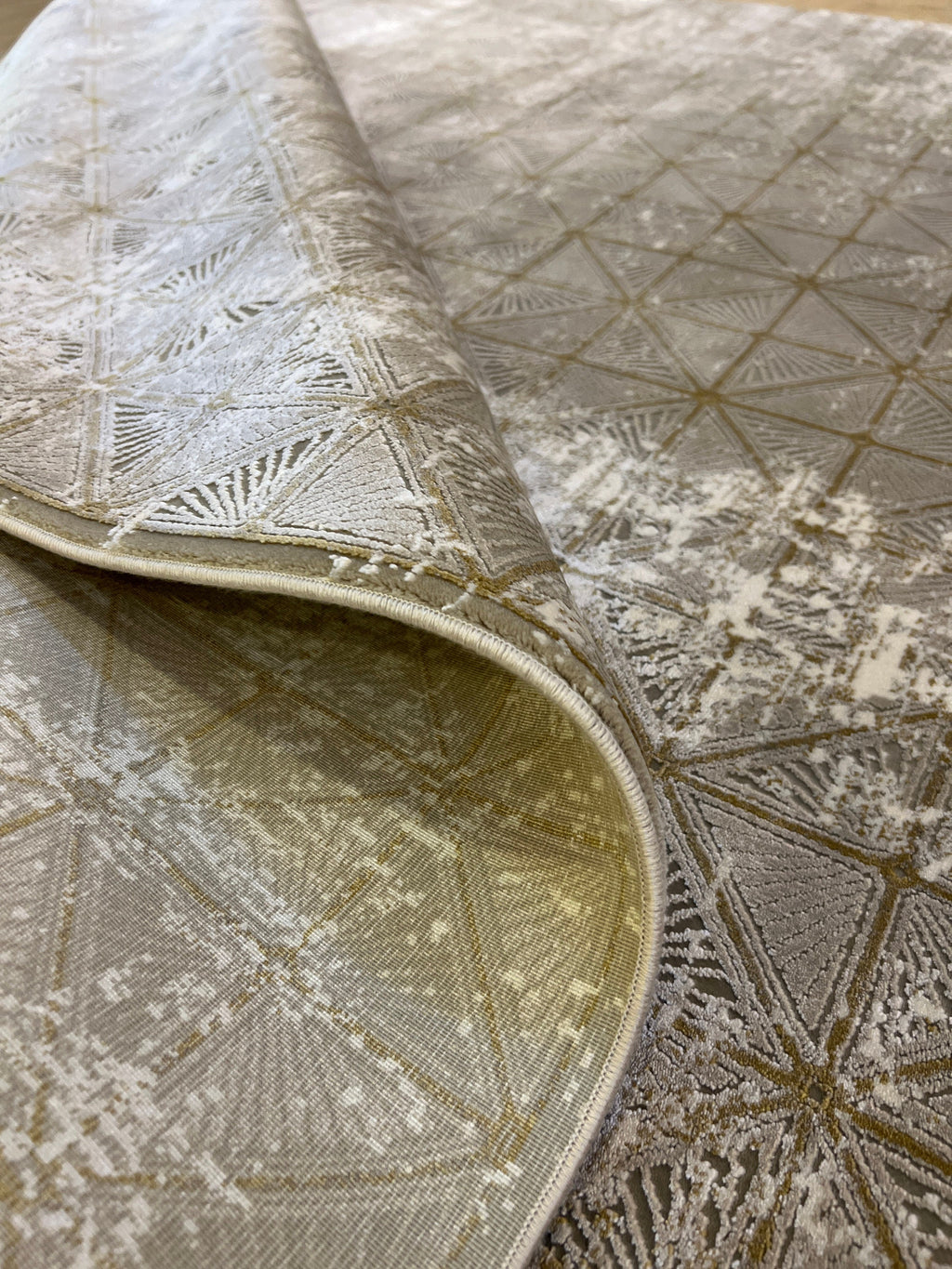 5x8 ft Gold Beige Geometric Modern Bamboo Area Rug