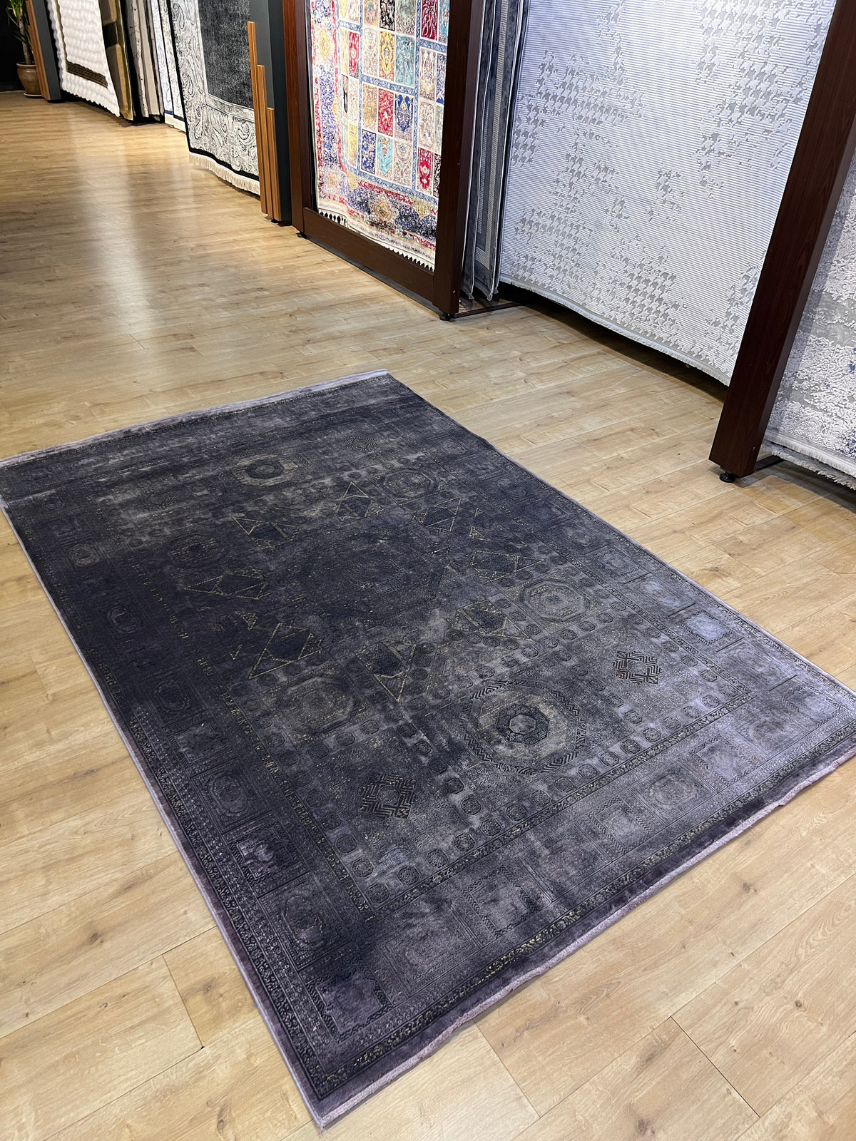5x8 Ft Ethnic Geometric Medallion Gray Bamboo Area Rug