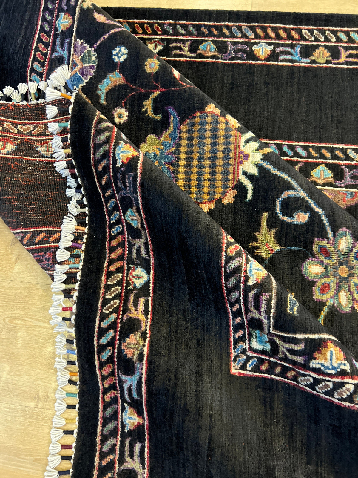 Wool Rug, 6x8 ft, Black Traditional Carpet