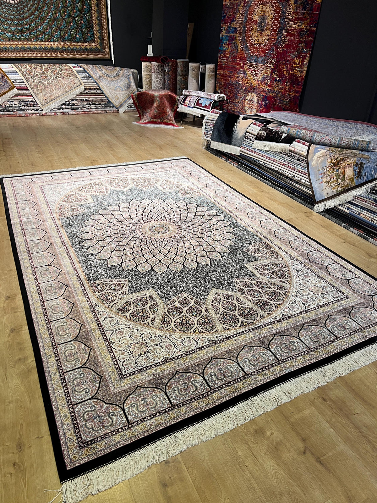 Black Silk Rug, Ivory Medallion Floral Design, Luxury Classic Carpet