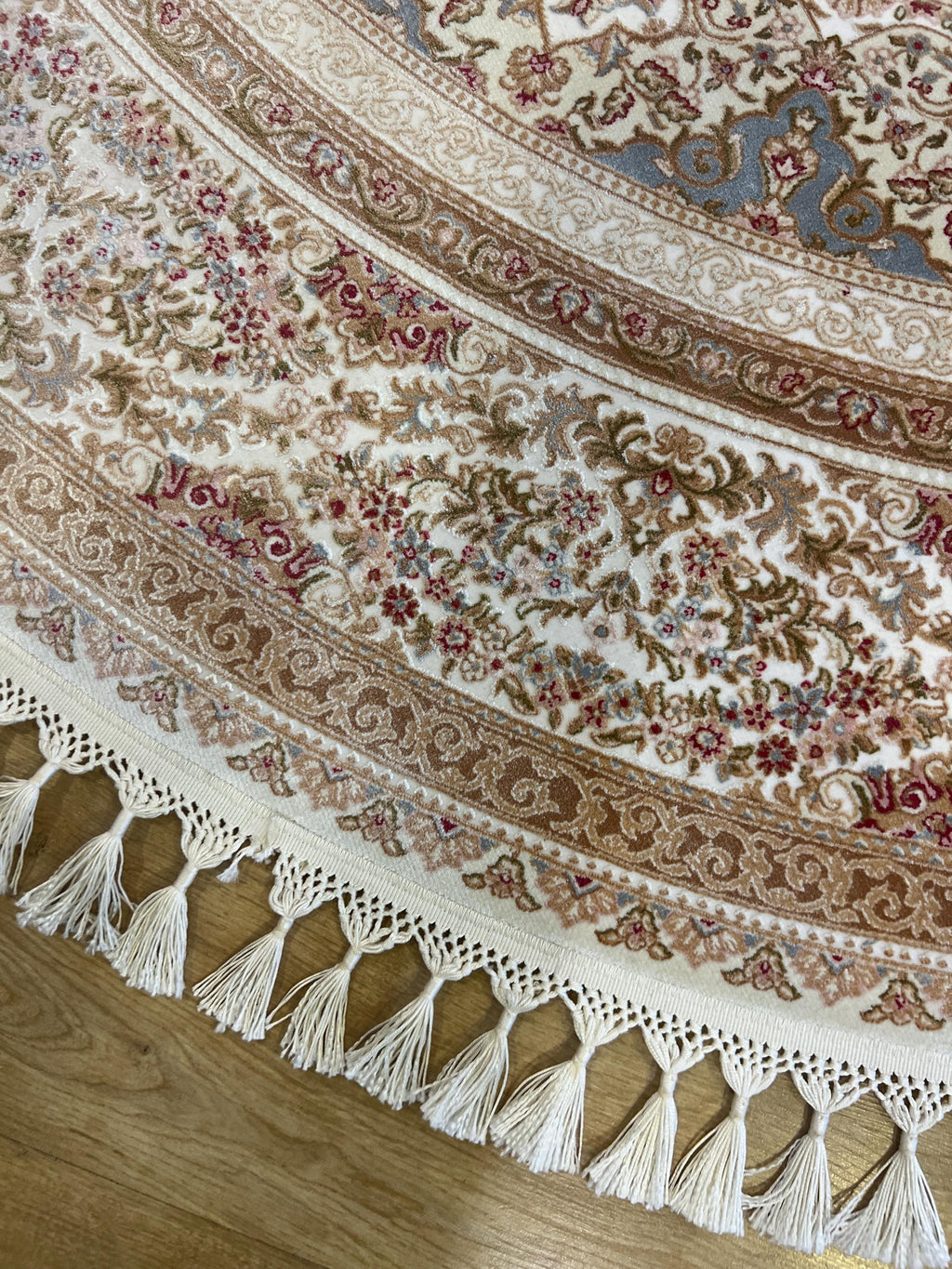 Round Cream Gold Silk Rug, Medallion Design, Classic Turkish Style