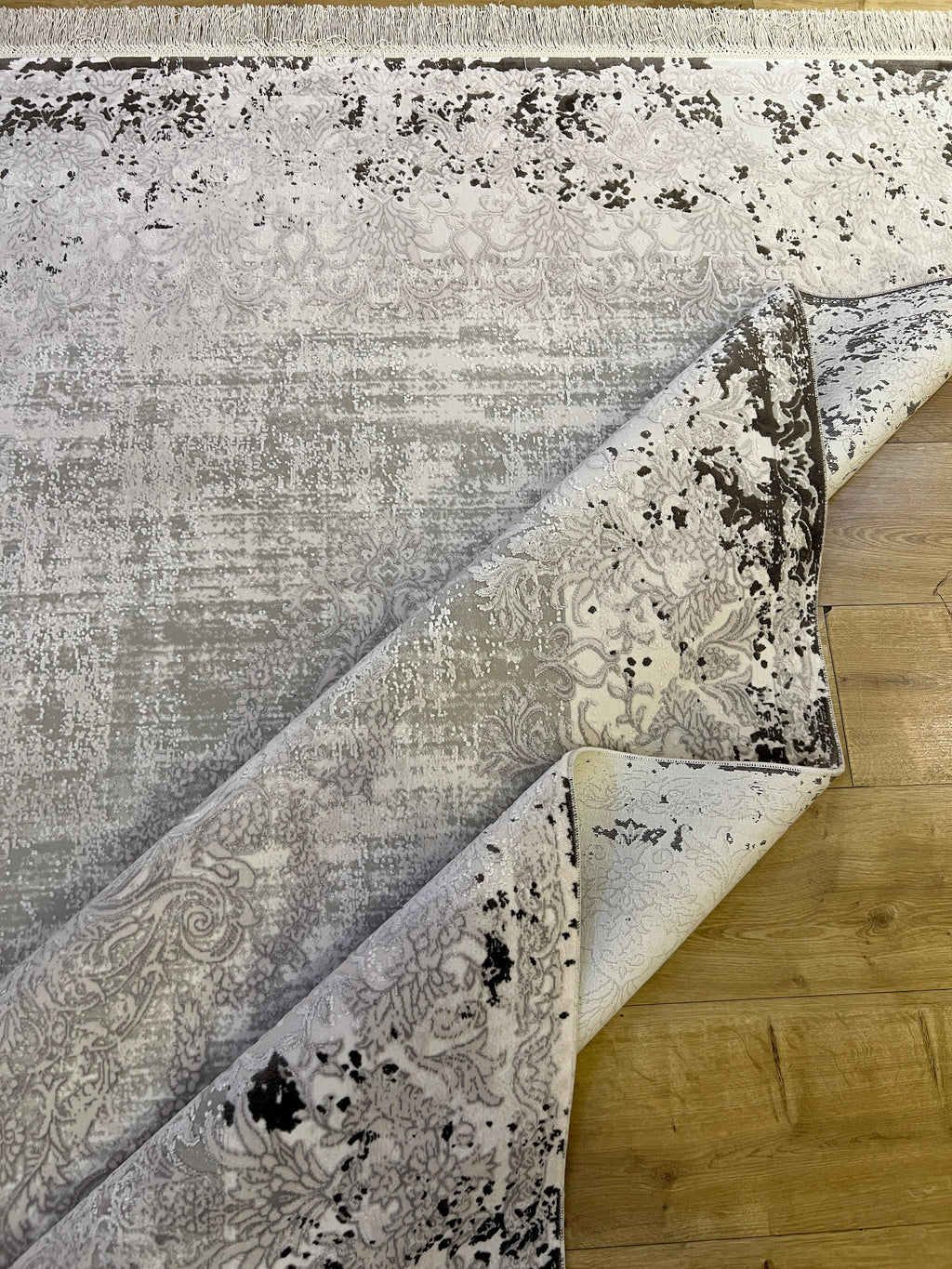Gray & Black Bamboo Rug, Palace Style (5x8 ft)