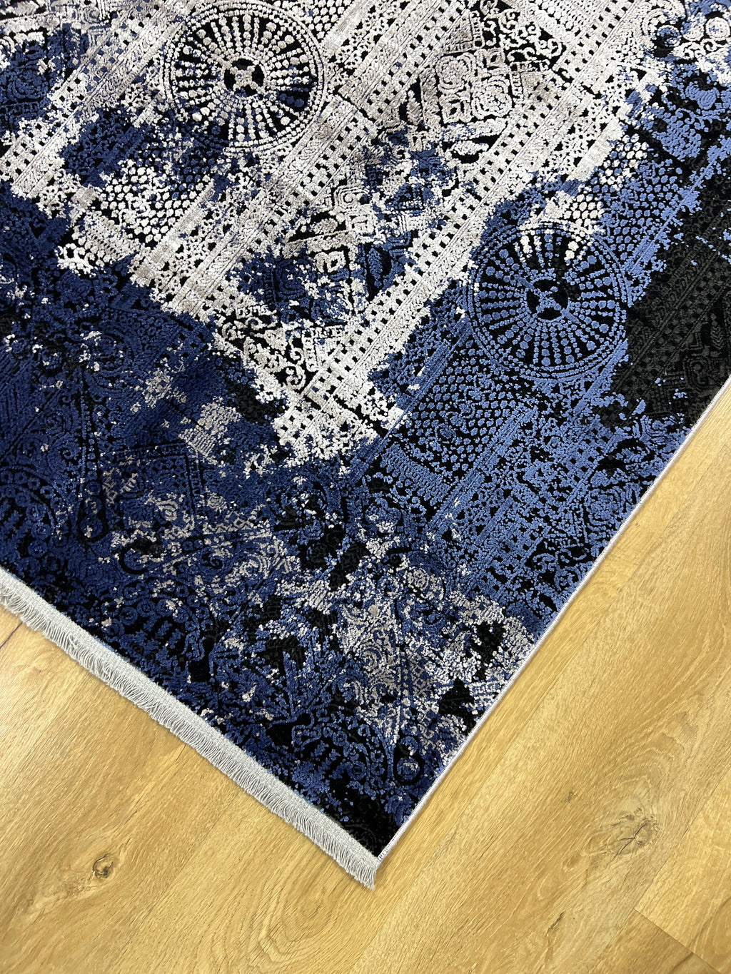 7x10 Ft Blue Gray Traditional Ethnic Pattern Distressed Bamboo Rug