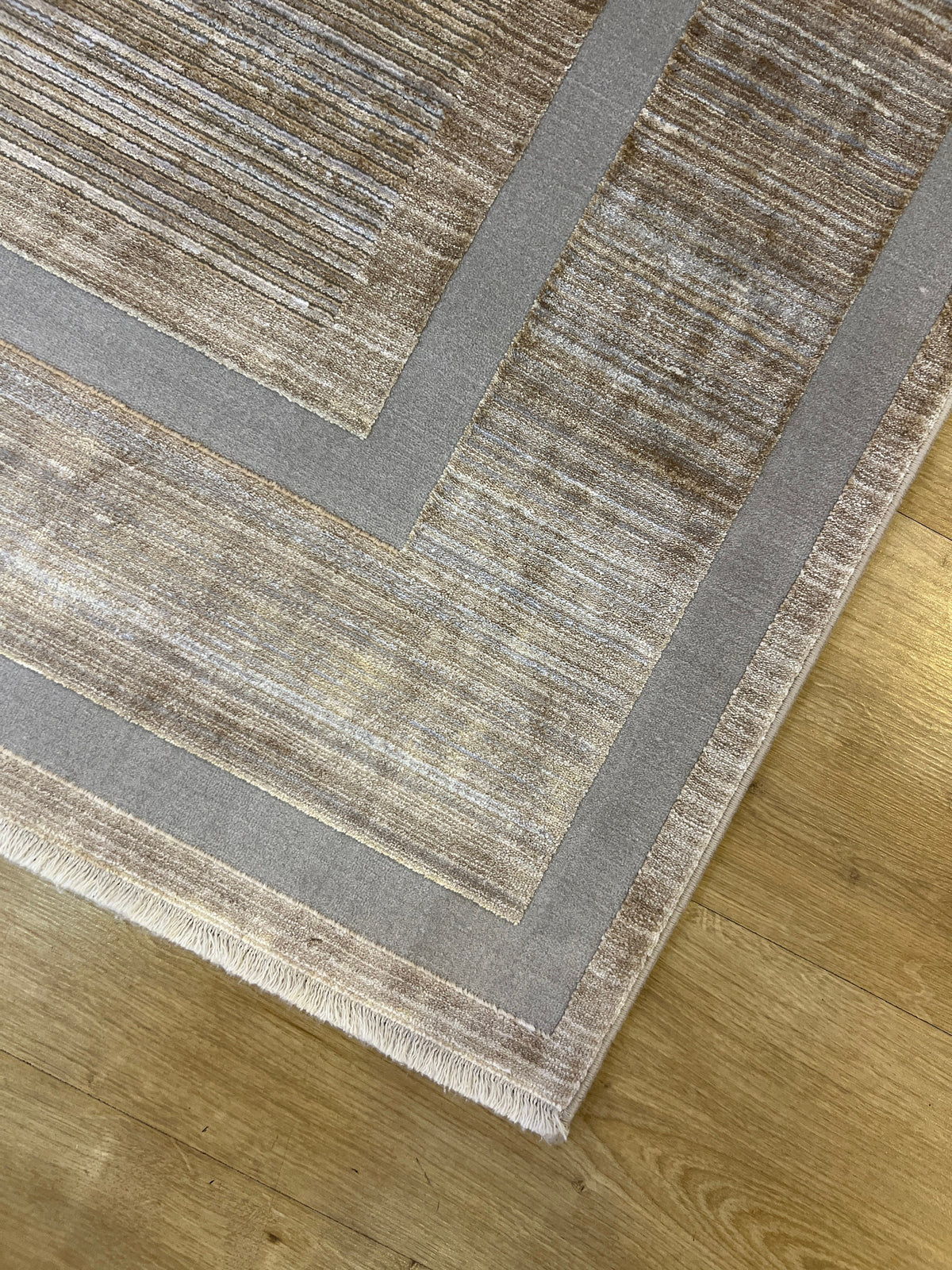 5x8 Ft Gold Brown Bamboo Rug with Modern Gray Border Design