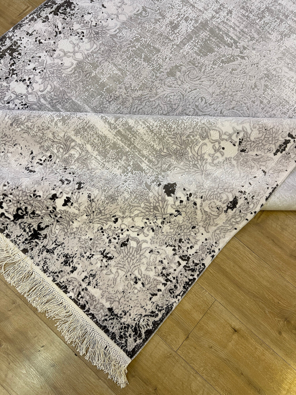 Gray & Black Bamboo Rug, Palace Style (5x8 ft)