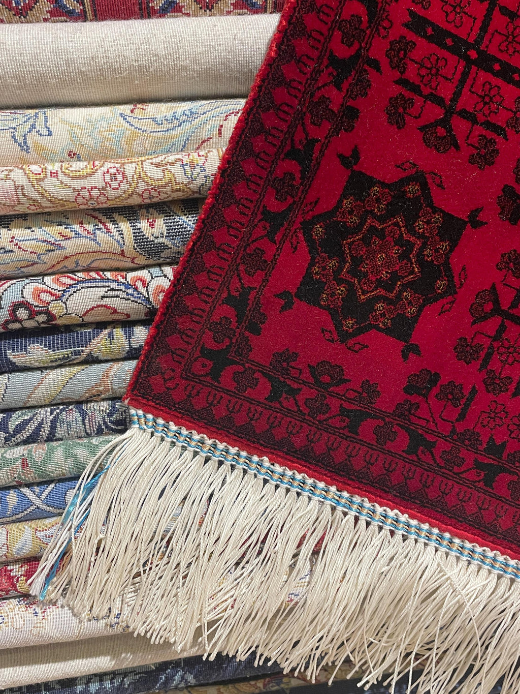 Red Ethnic Pattern Silk Rug, Traditional Small Silk Mat, Luxury Home Decor, Tapestry