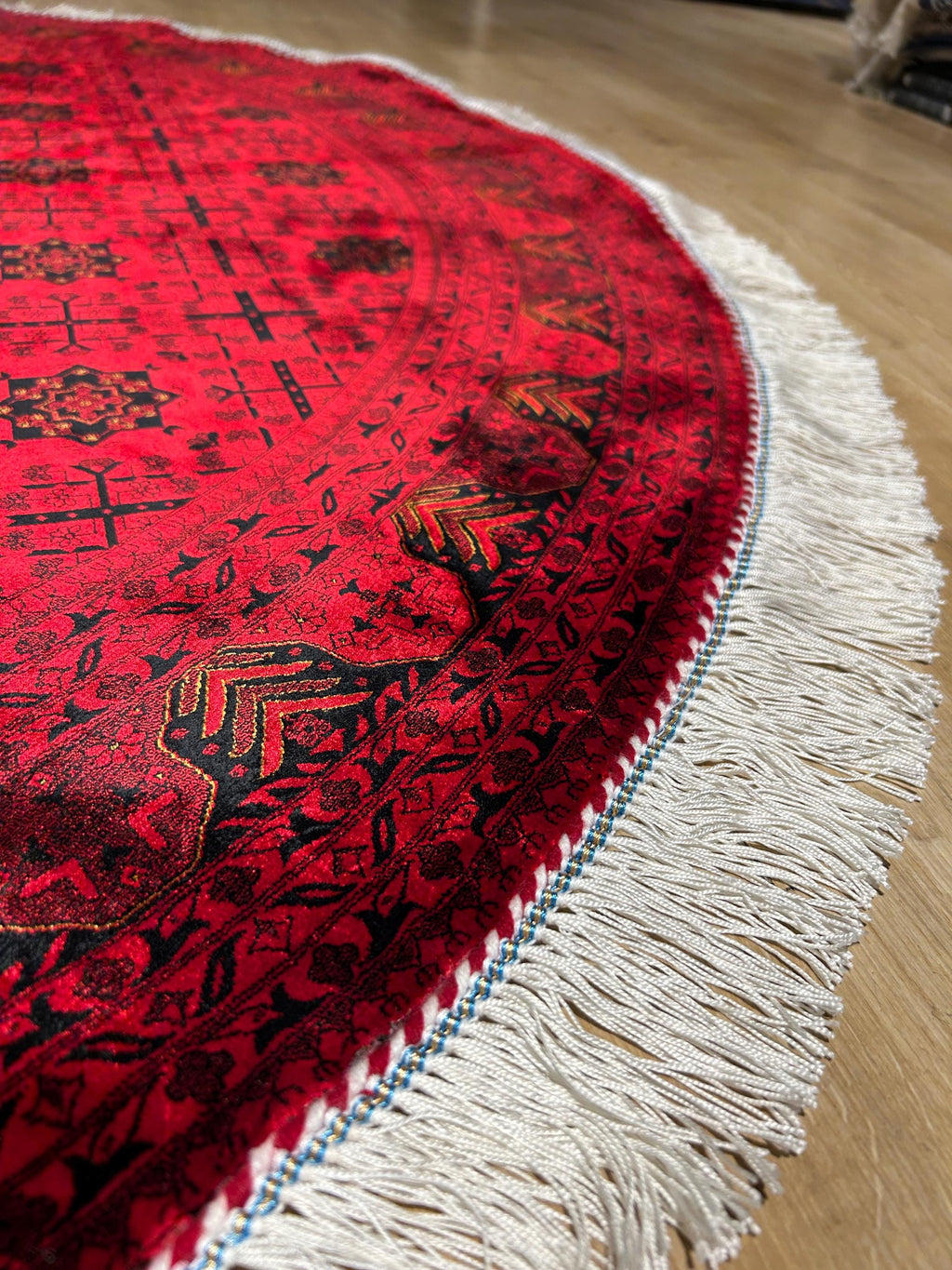 5x5 Ft Red Silk Round Rug, Ethnic Pattern Turkish Silk Carpet, Traditional Design