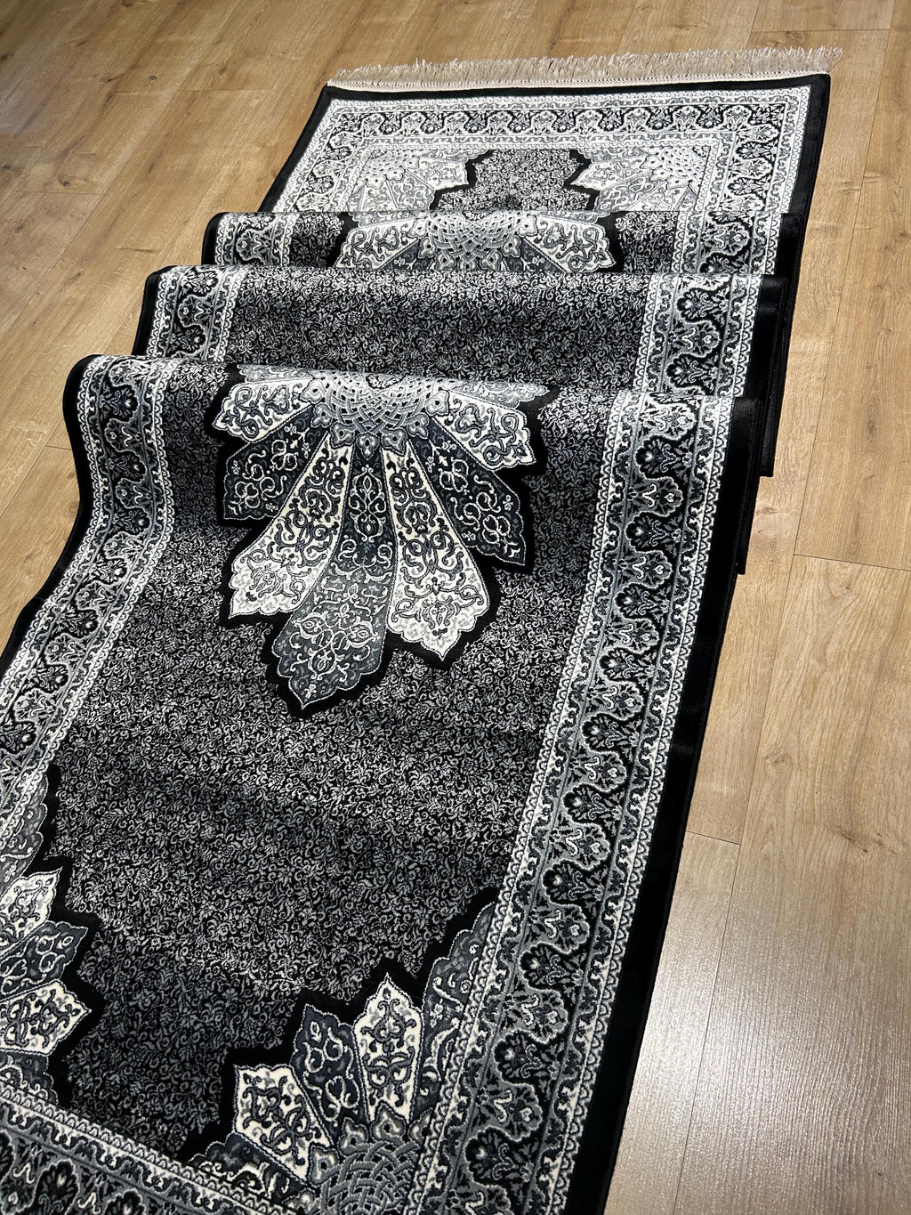 3x10 ft Black Gray Runner Silk Rug, Medallion Design, Classic Luxury Area Rug