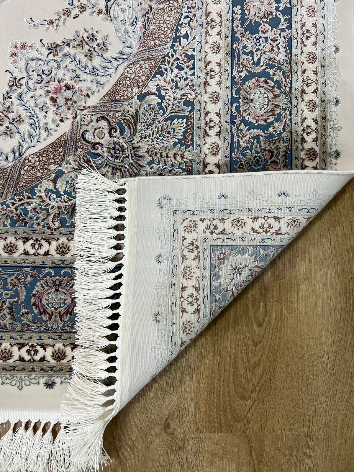 5x8 ft Ivory Silk Rug with Blue Border and Medallion, Classic Turkish Style