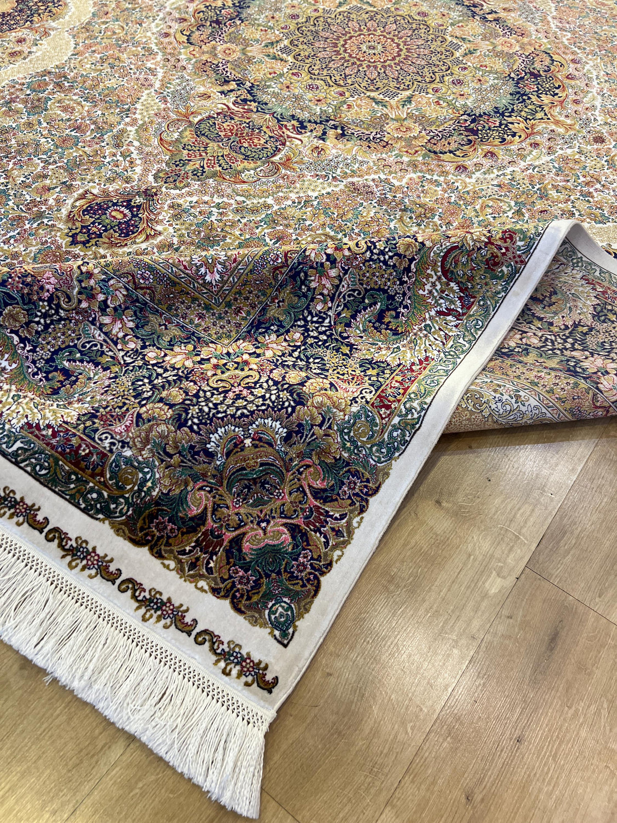 7x10 ft Ivory Silk Rug with Colourful Floral Medallion, Classic Luxury Carpet