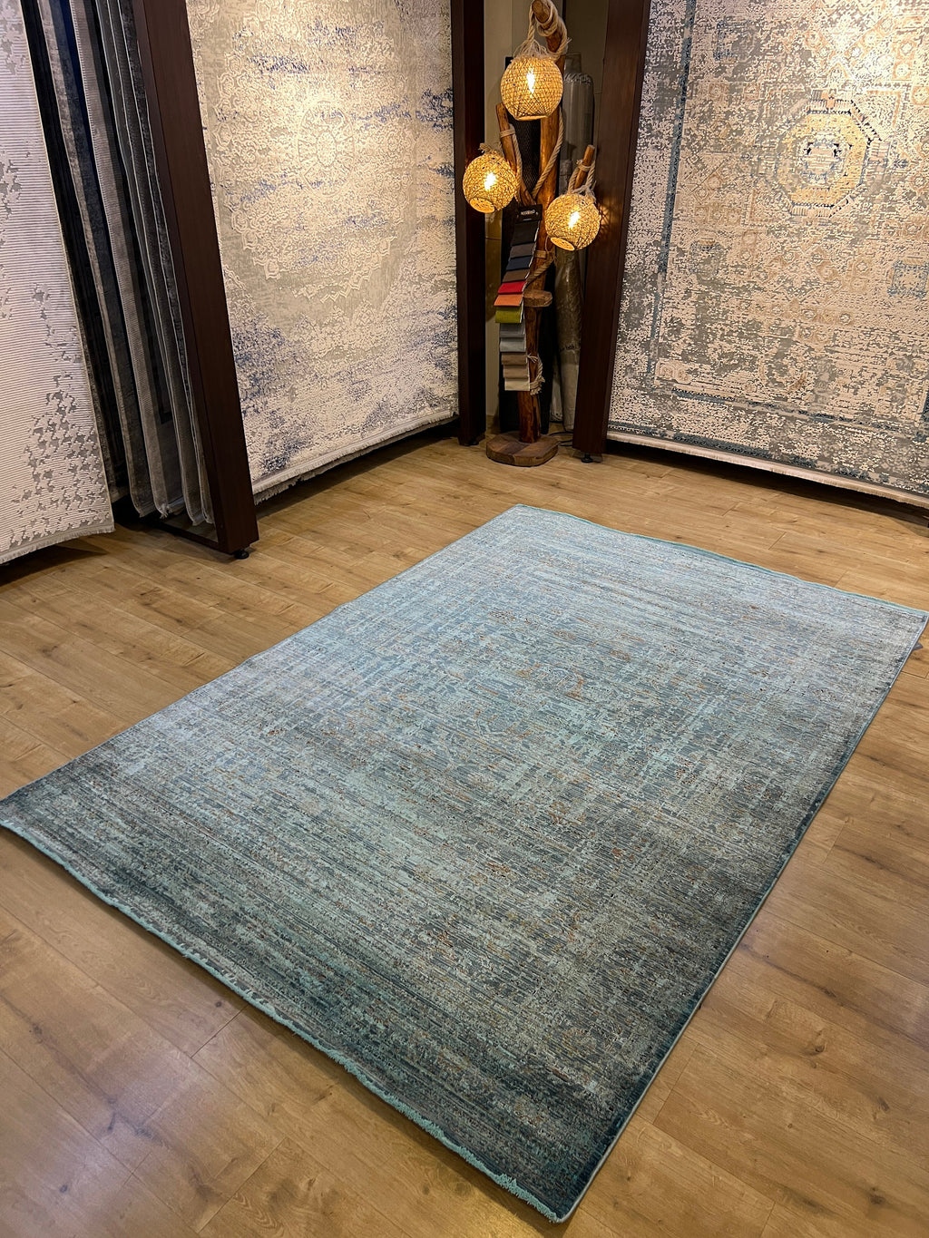 Blue Traditional Bamboo Rug, Distressed Pattern Rug, Luxury Home Decor