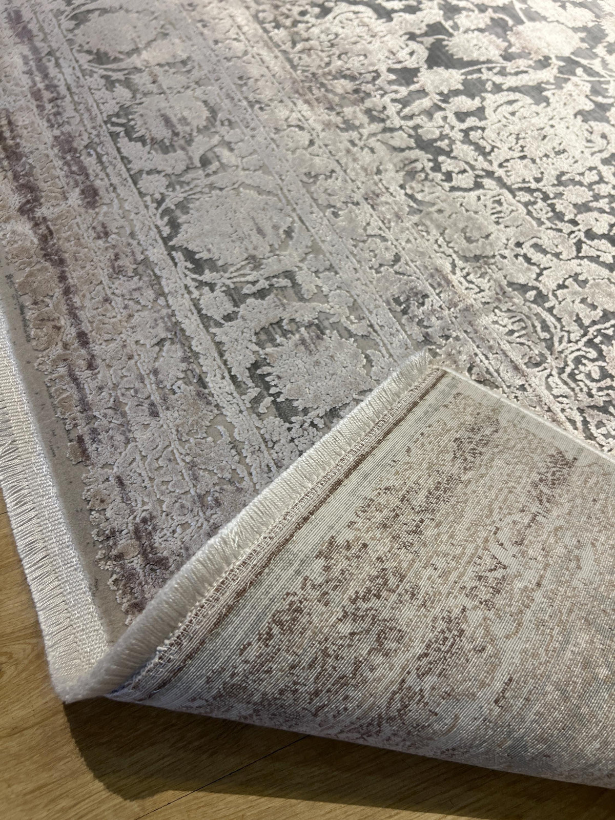 7x10 ft Antique Distressed Medallion Bamboo Rug in Gray and Beige