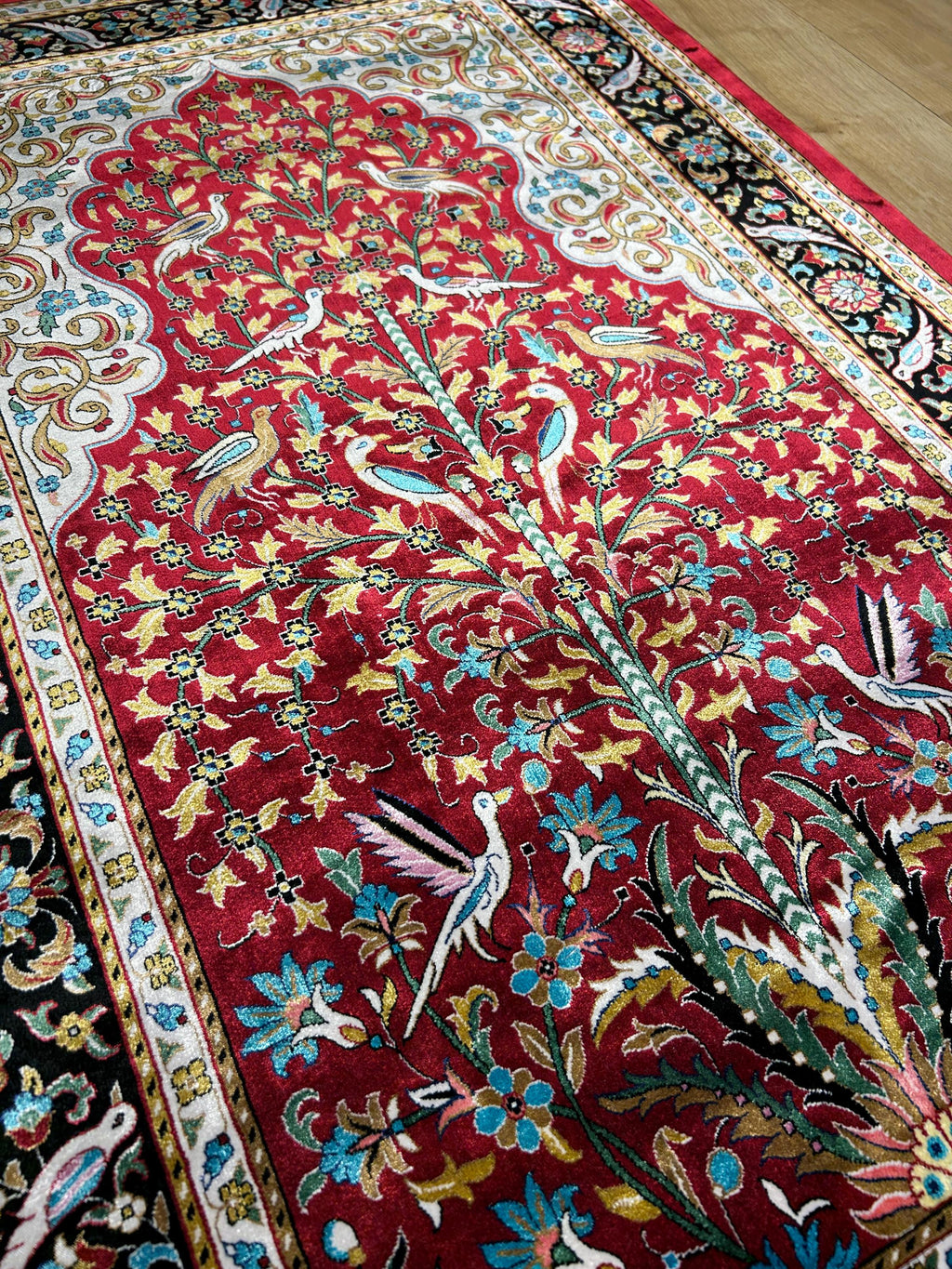 2.62x4.10 ft Red Silk Prayer Rug With Black Border, Floral and Bird Design Mat