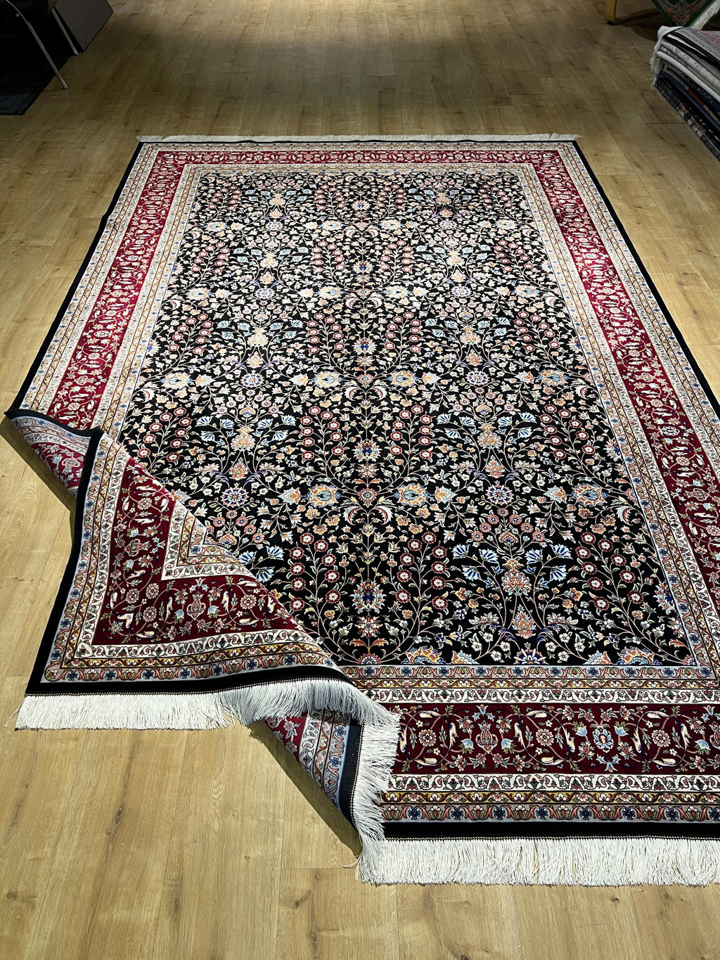 7x10 Ft Black Traditional Silk Rug With Red Border, Floral Classic Design